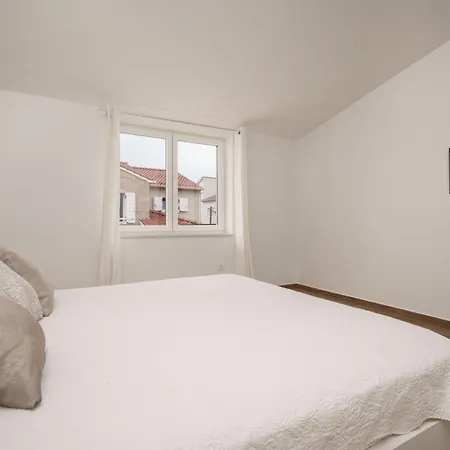 Mango Tourist Apartment Vodice Kültér fotó