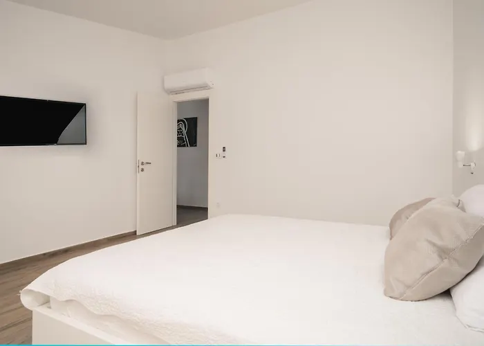 Mango Tourist Apartment