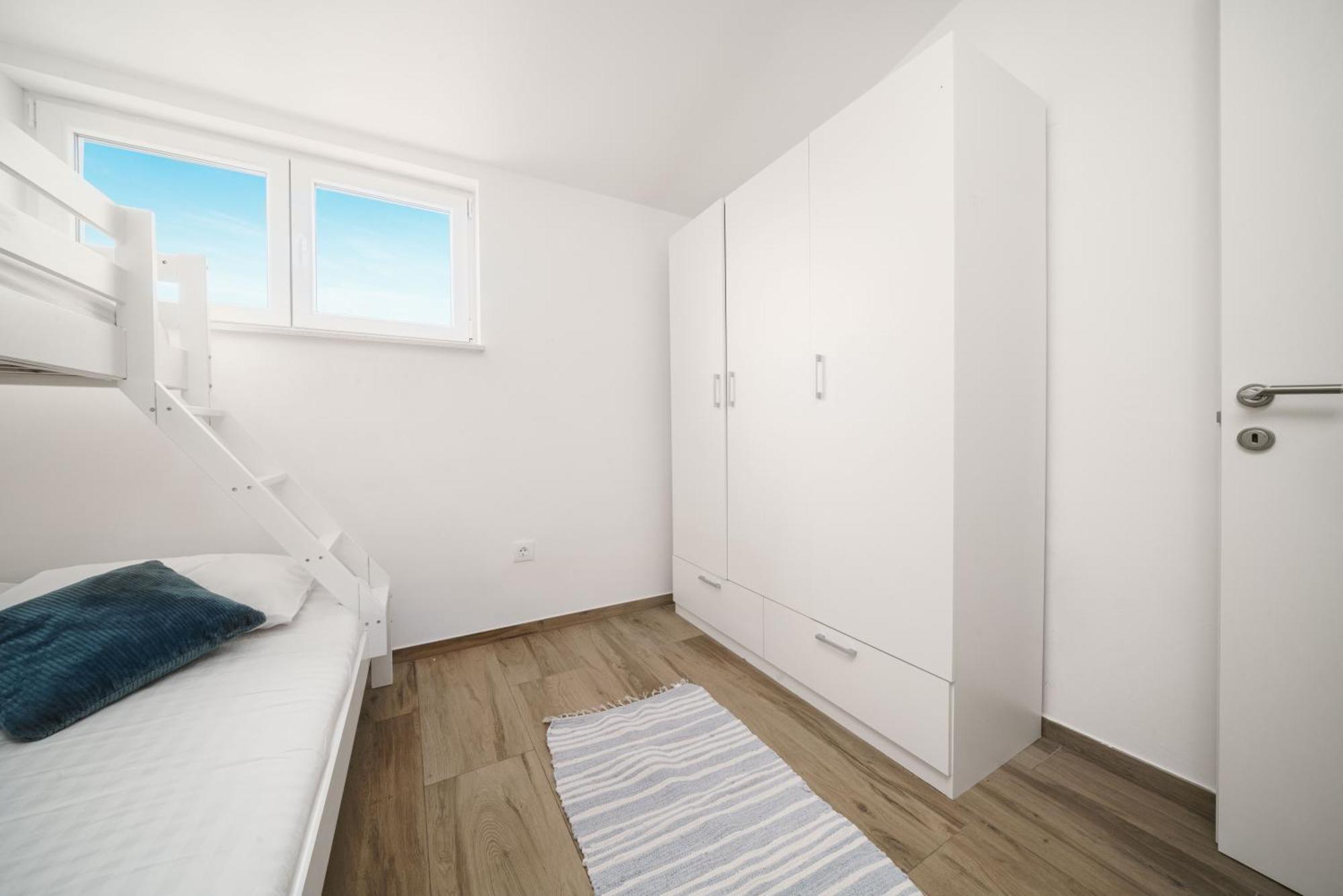 Mango Tourist Apartment *
